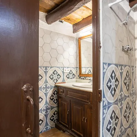 Masia Garriga, Casa Pelegri Girona