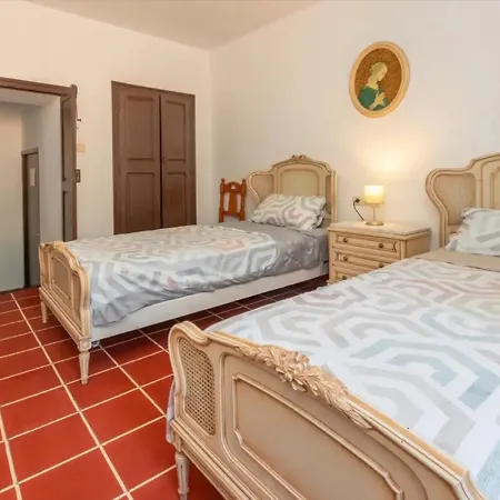 Masia Garriga, Casa Pelegri Girona